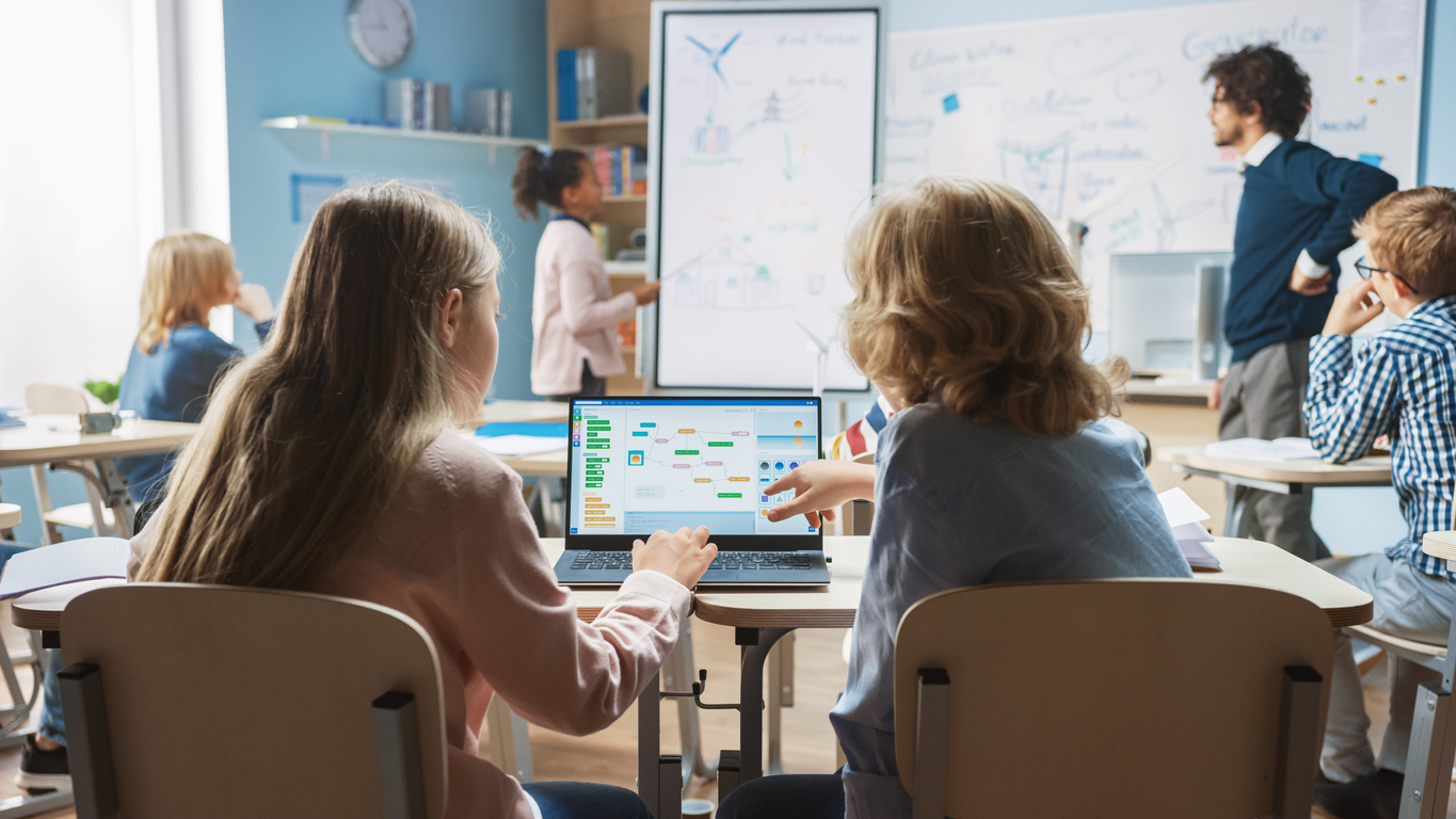 Classroom Screen Sharing, Broadcast Screen to Classroom PCs